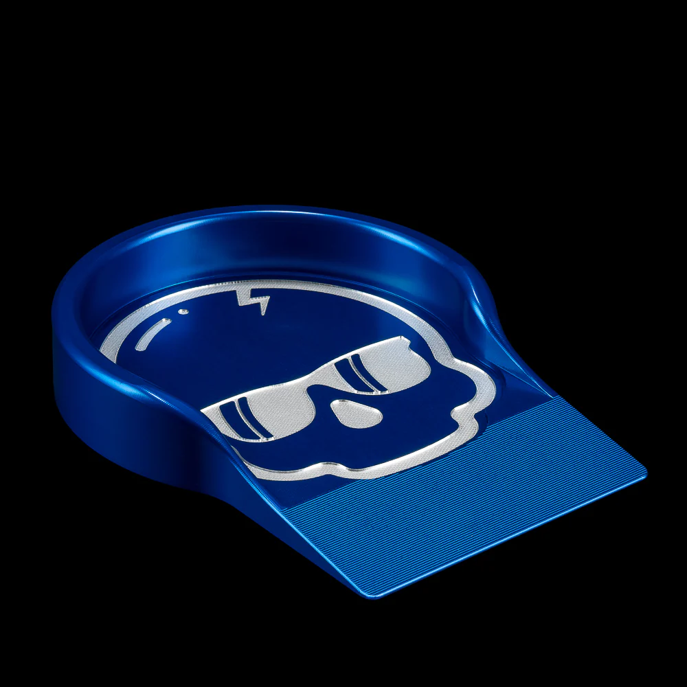 Blue Skull Putting Cup